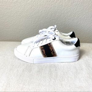 TIME and TRU White Animal Print Sneakers NEW (7)